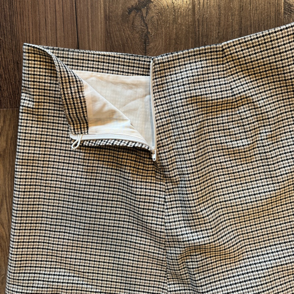 H & M - Women's Brown/houndstooth-patterned Mini Skirt Beige and Black - Picture 6 of 6